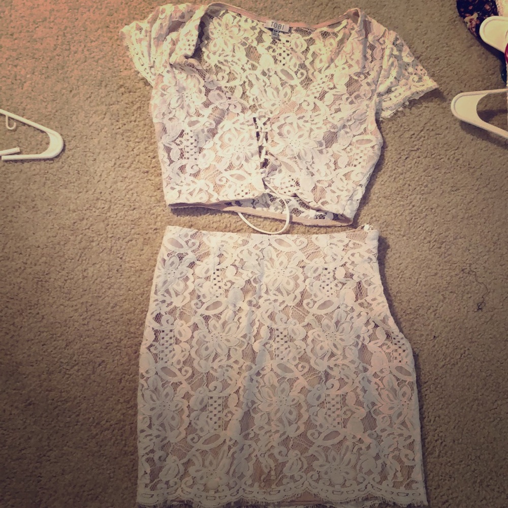 White lace set
